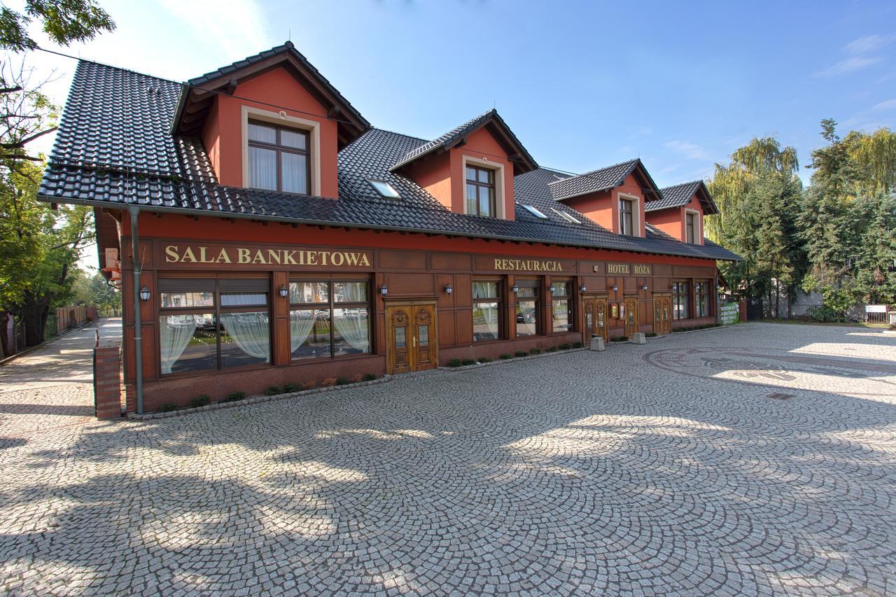 Hotel Roza Kamieniec Wroclawski Eksteriør bilde